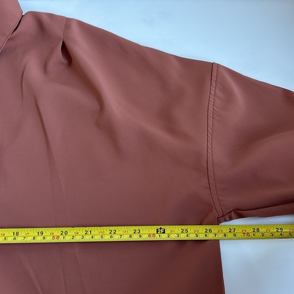 Jodifl rust split neck collar dolman sleeve hi lo oversized blouse - Picture 13 of 16